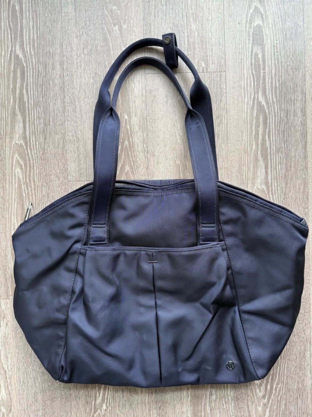 lululemon athletica - gym bag with yoga mat straps - Picture 2 of 14